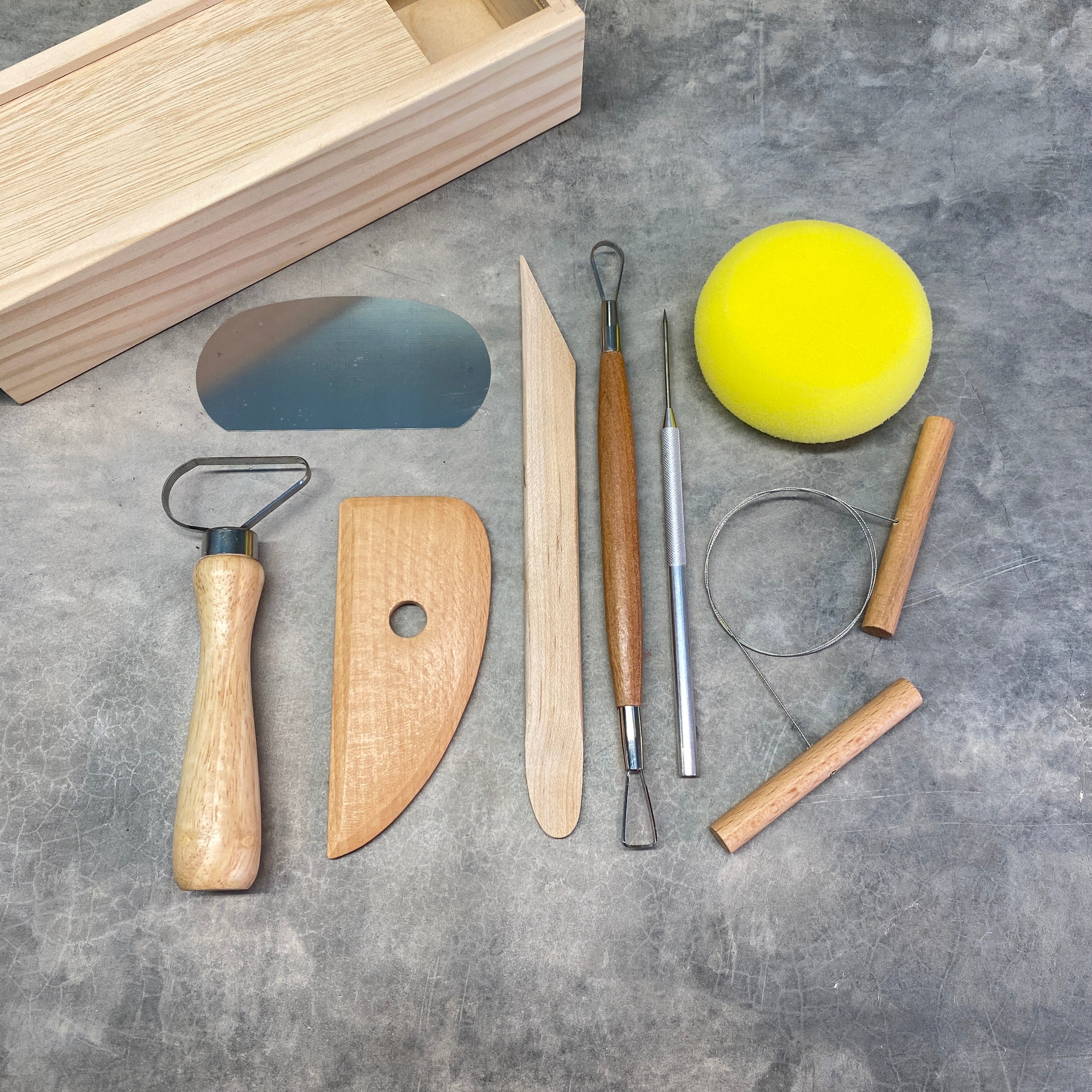 Kit 8 Herramientas Torno Caja Madera Imagen principal del producto